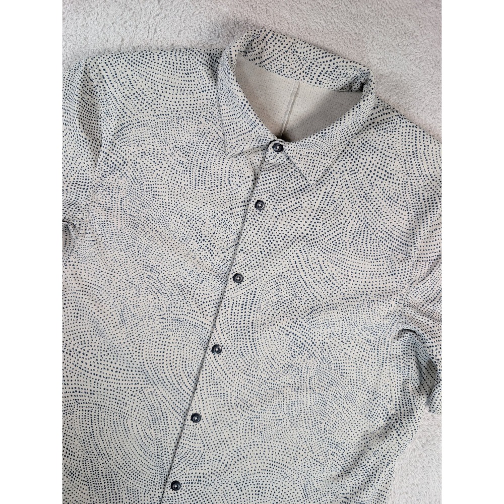 Lululemon Airing Easy Short Sleeve Button Down Shirt Grey Navy Dot Mens XL